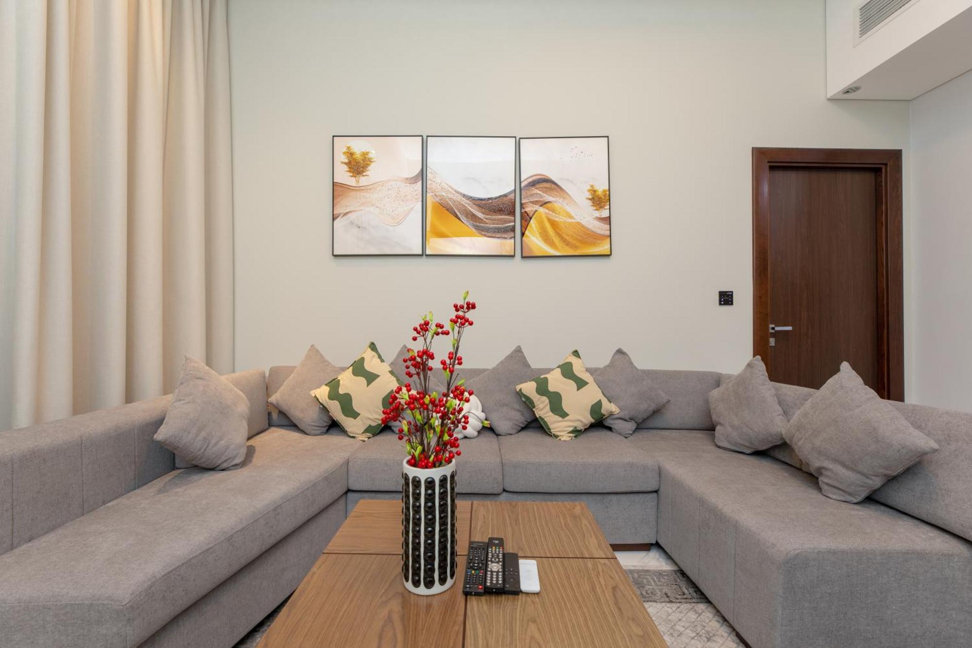 Simply Comfort In J One Tower Dubai Buitenkant foto