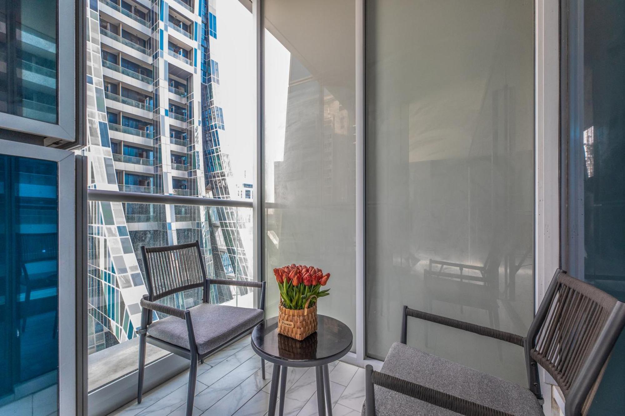 Simply Comfort In J One Tower Dubai Buitenkant foto